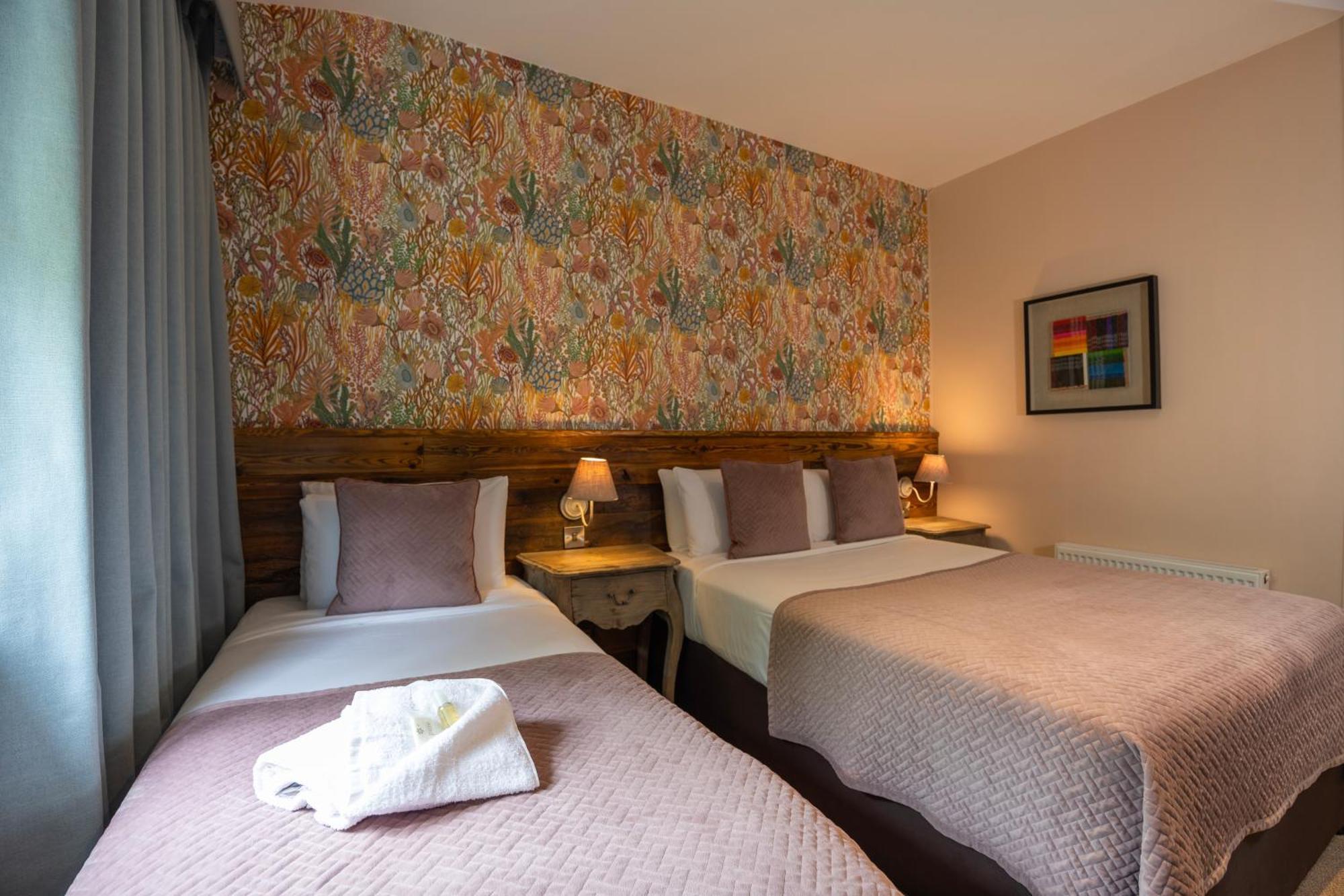 Hotel The Glenside à Drogheda Extérieur photo
